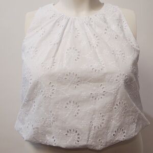 Torrid Festi Plus 2X White Embroidered Eyelet Bubble Hem Crop Top NWOT